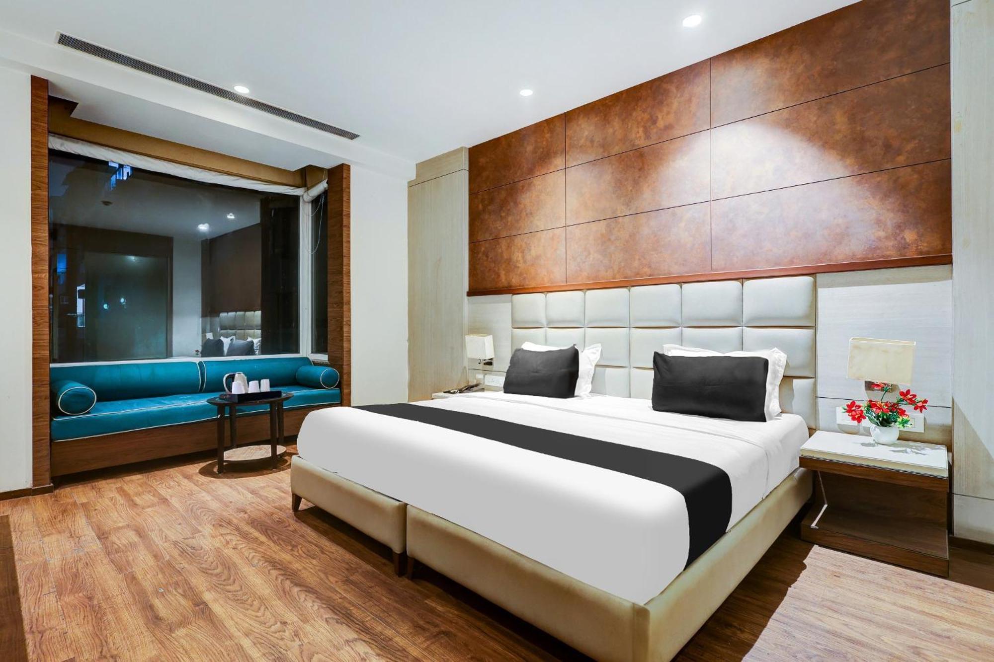 Hotel Ivy Plaza Near Igi Airport Új-Delhi Kültér fotó